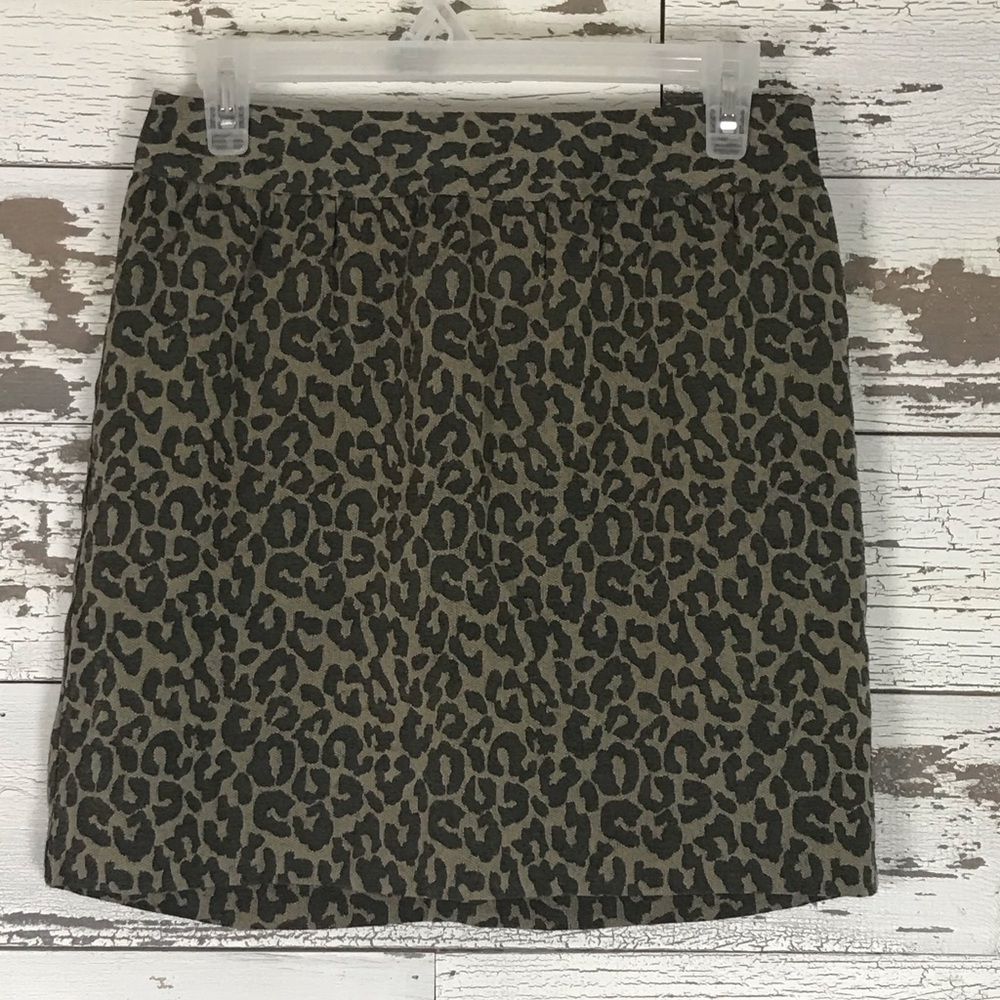 Banana Republic Leopard mini skirt 2P - Picture 2 of 7